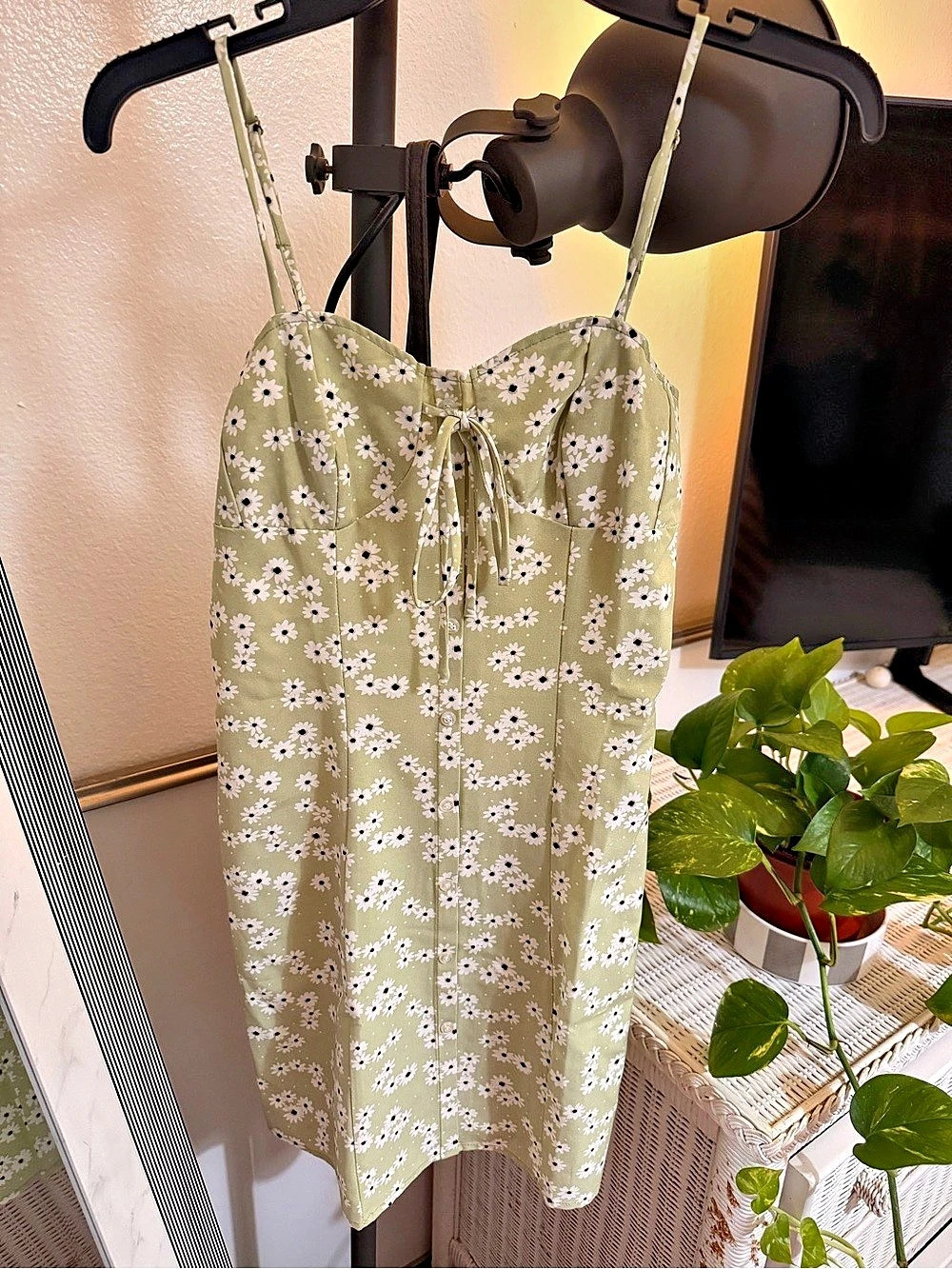 Accessorize Daisy Print Tie-Front Mini Dress in Green & White